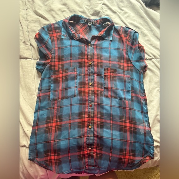 Vintage-inspired Blue and Red Plaid Button-Down Shirt - Lightweight & Soft - Picture 4 of 4